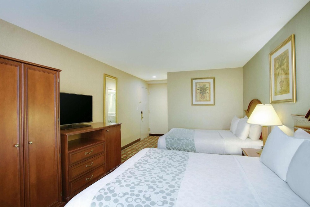 La Quinta Inn by Wyndham Queens (New York City) Main image